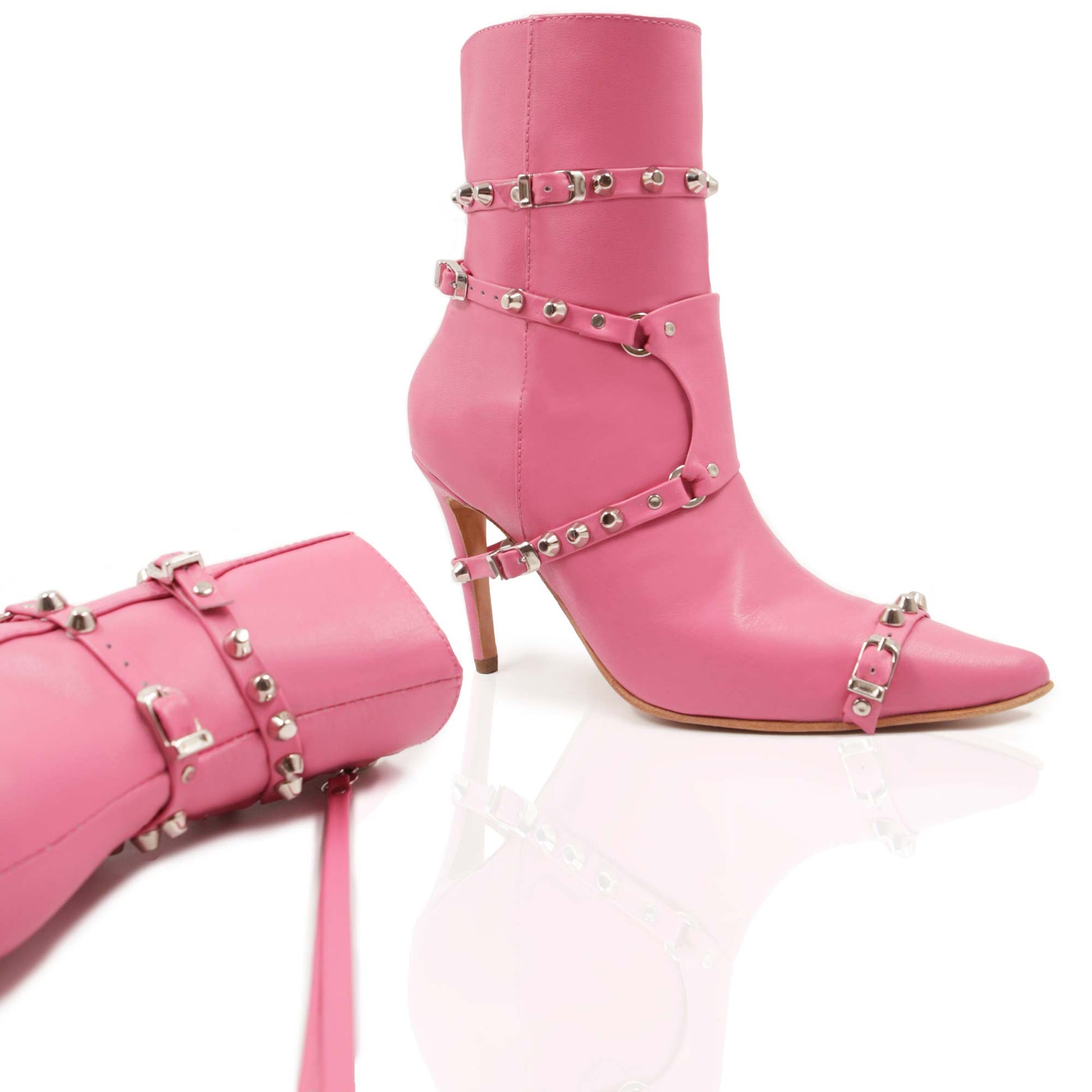 FANG PINK BOOTS (8136982429927)